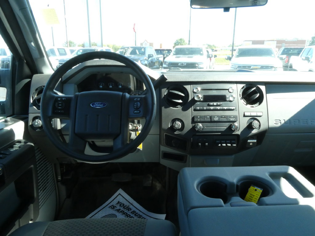 Used 2015 Ford F250 XL w/ Power Equipment Group AWD/4WD image 19