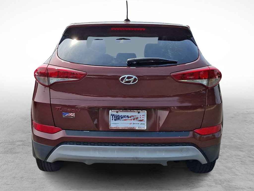 Used 2017 Hyundai Tucson SE w/ Cargo Package FWD image 4