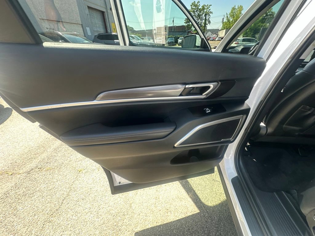 Used 2024 Kia Telluride LX AWD/4WD image 24