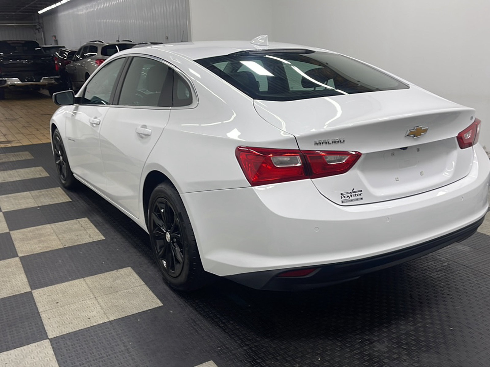 Used 2024 Chevrolet Malibu LT FWD image 15
