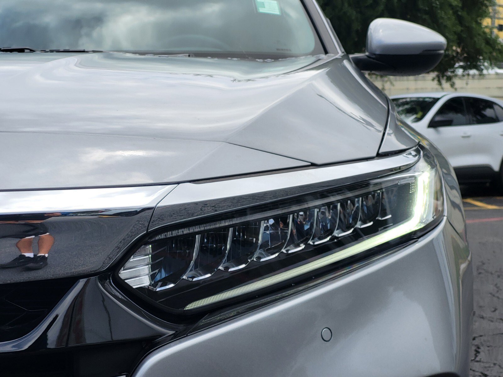 Used 2019 Honda Accord Touring image 11