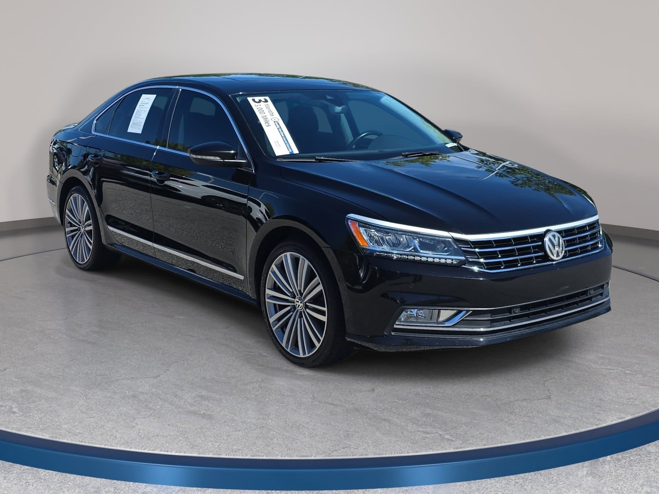 Used 2016 Volkswagen Passat 1.8T SEL Premium FWD image 3