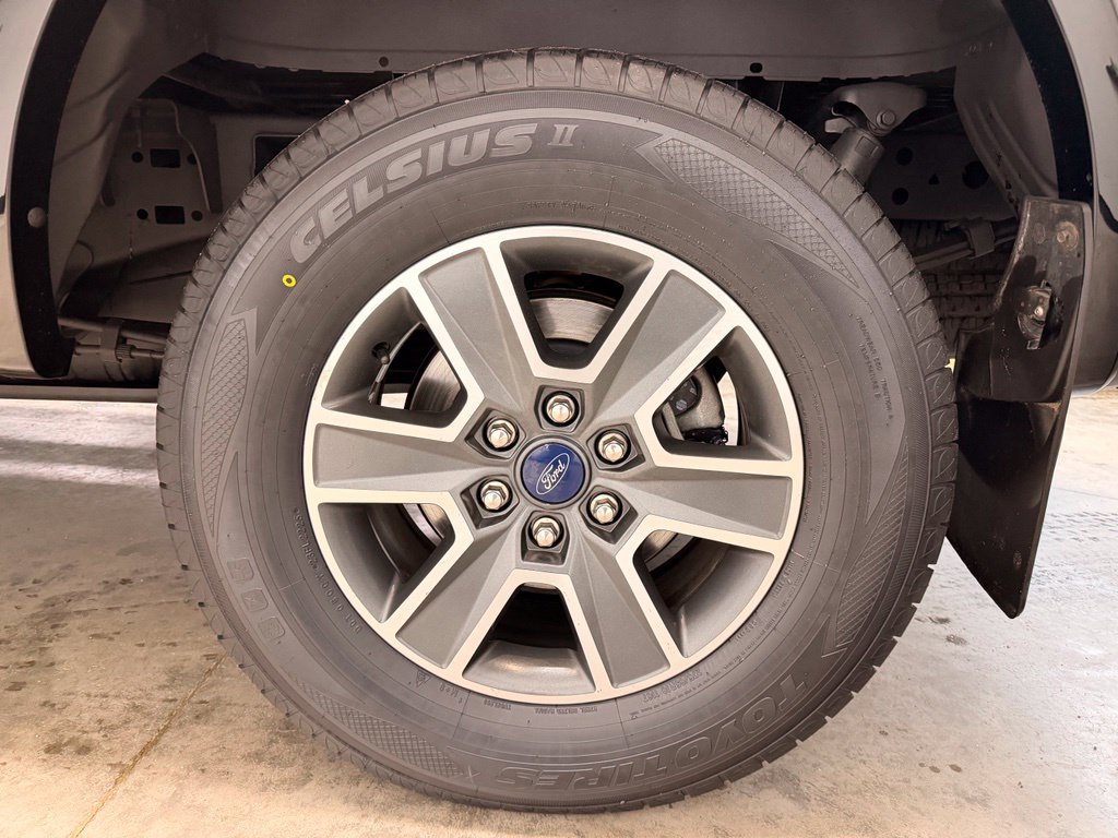 Used 2016 Ford F150 XLT w/ Equipment Group 302A Luxury AWD/4WD image 16