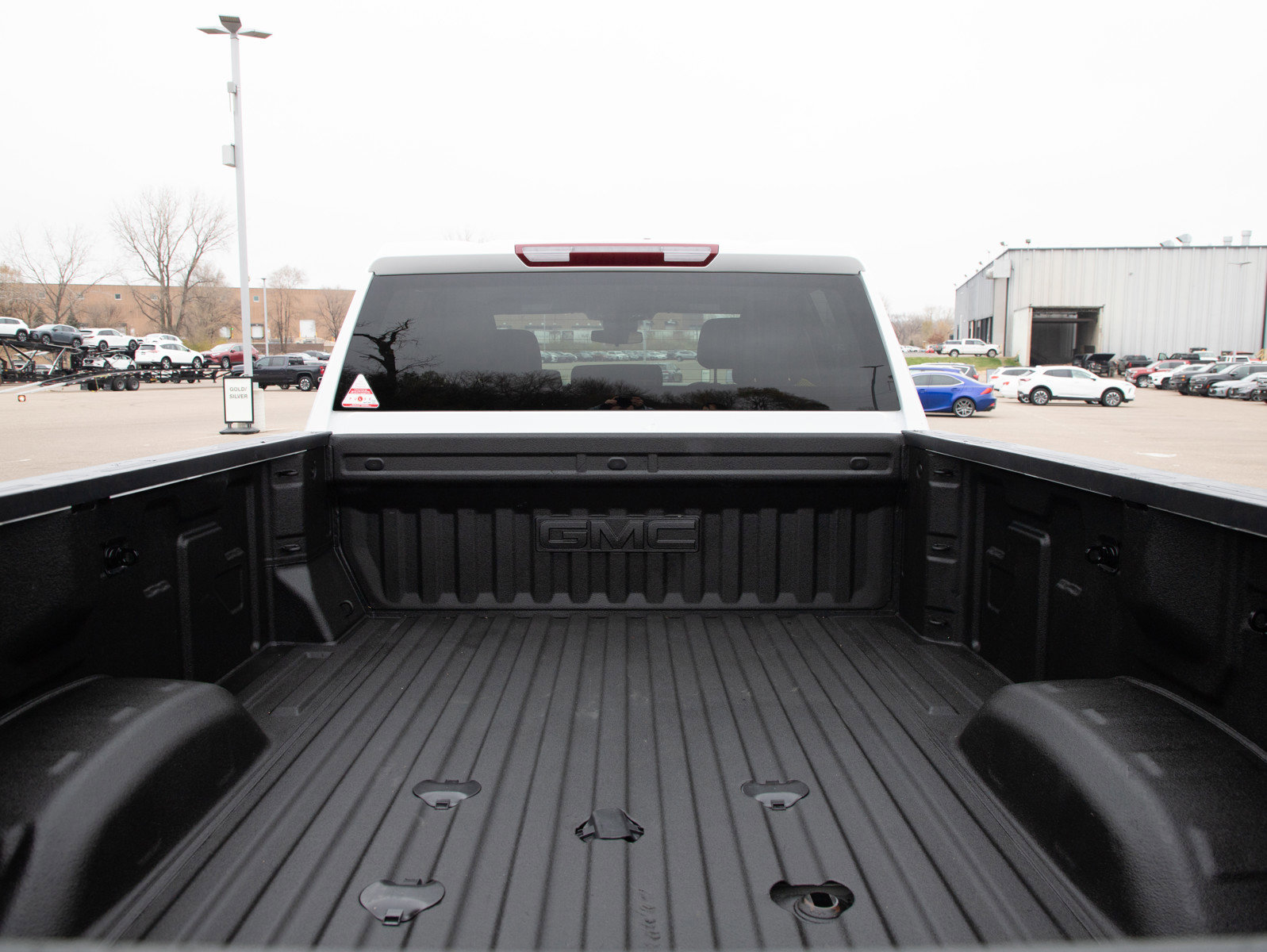 Used 2024 GMC Sierra 3500 SLE w/ SLE Value Package image 16