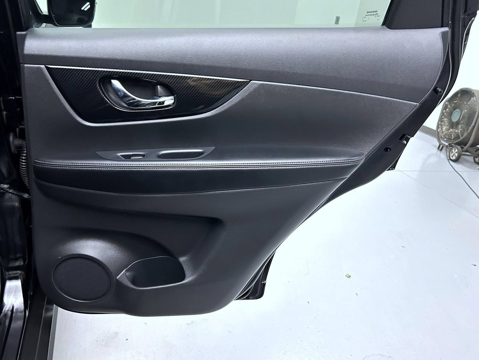 Used 2019 Nissan Rogue SL w/ Premium Package AWD/4WD image 17