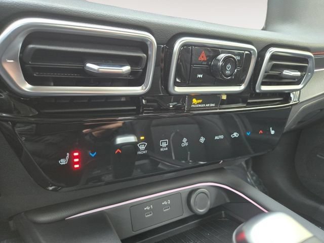 New 2026 Nissan Sentra SR w/ SR Premium Package FWD image 19