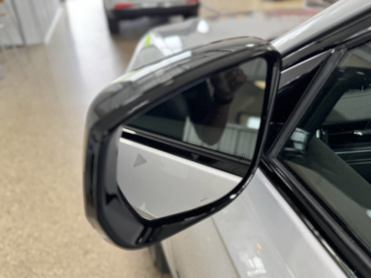 Used 2024 Jeep Grand Cherokee L Laredo image 19