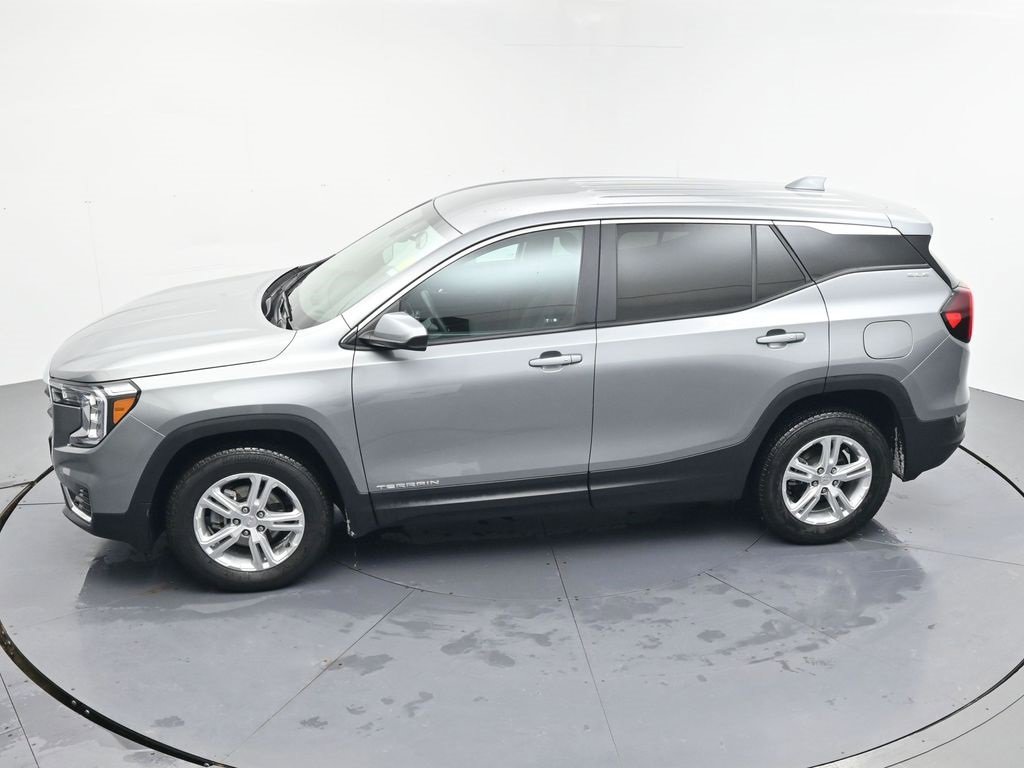 Certified 2024 GMC Terrain SLE image 25
