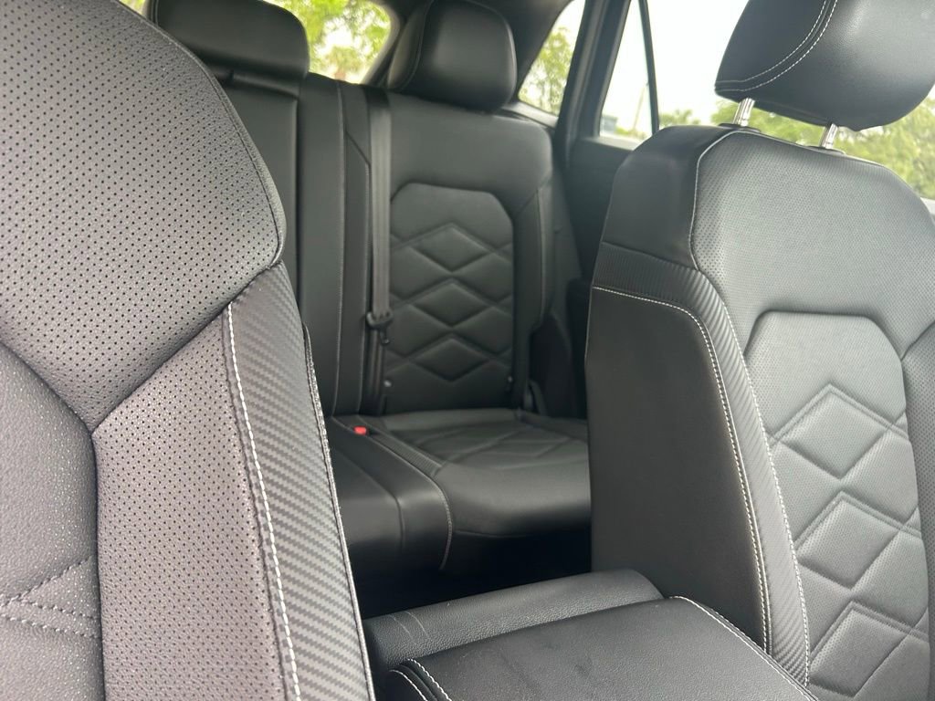 Certified 2024 Volkswagen Atlas Cross Sport SE image 38
