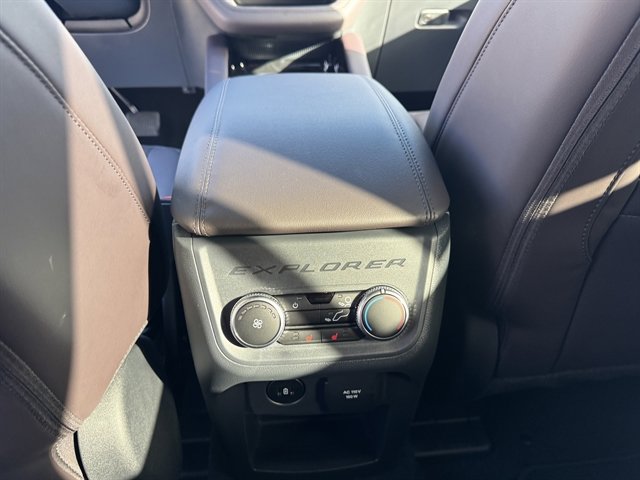 New 2026 Ford Explorer Platinum image 22