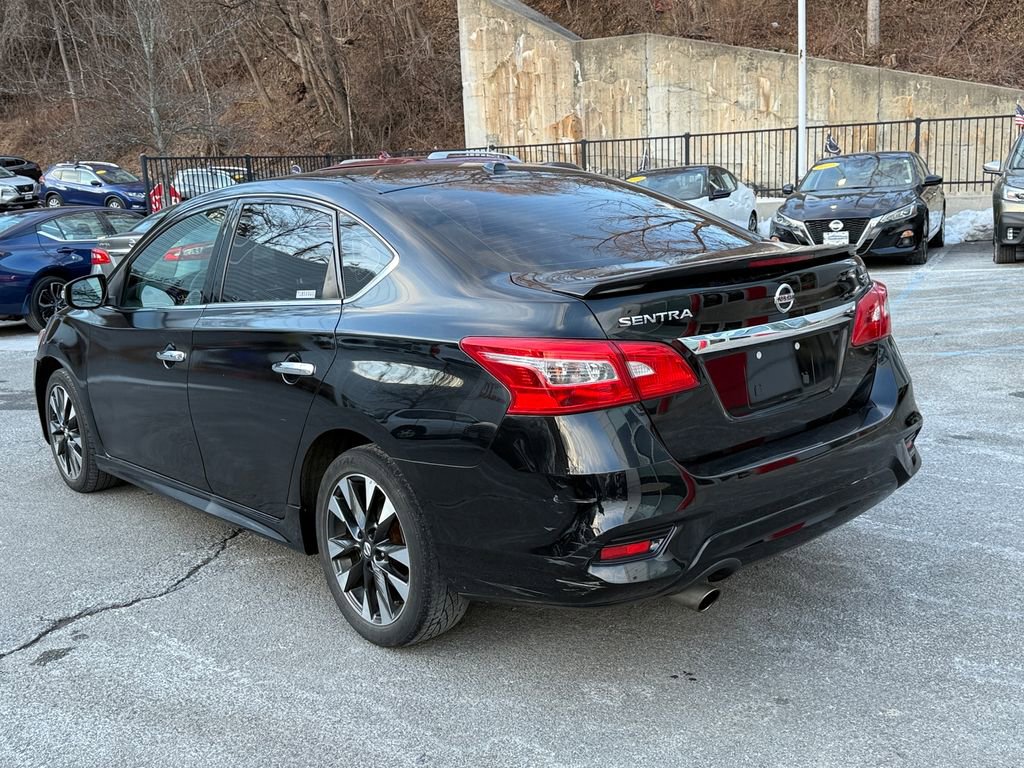 Used 2019 Nissan Sentra SR image 4