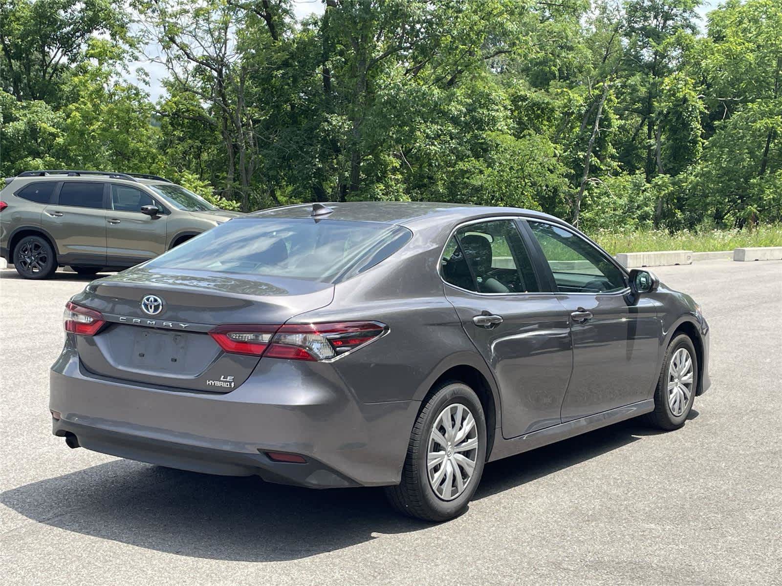 Used 2023 Toyota Camry LE FWD image 5