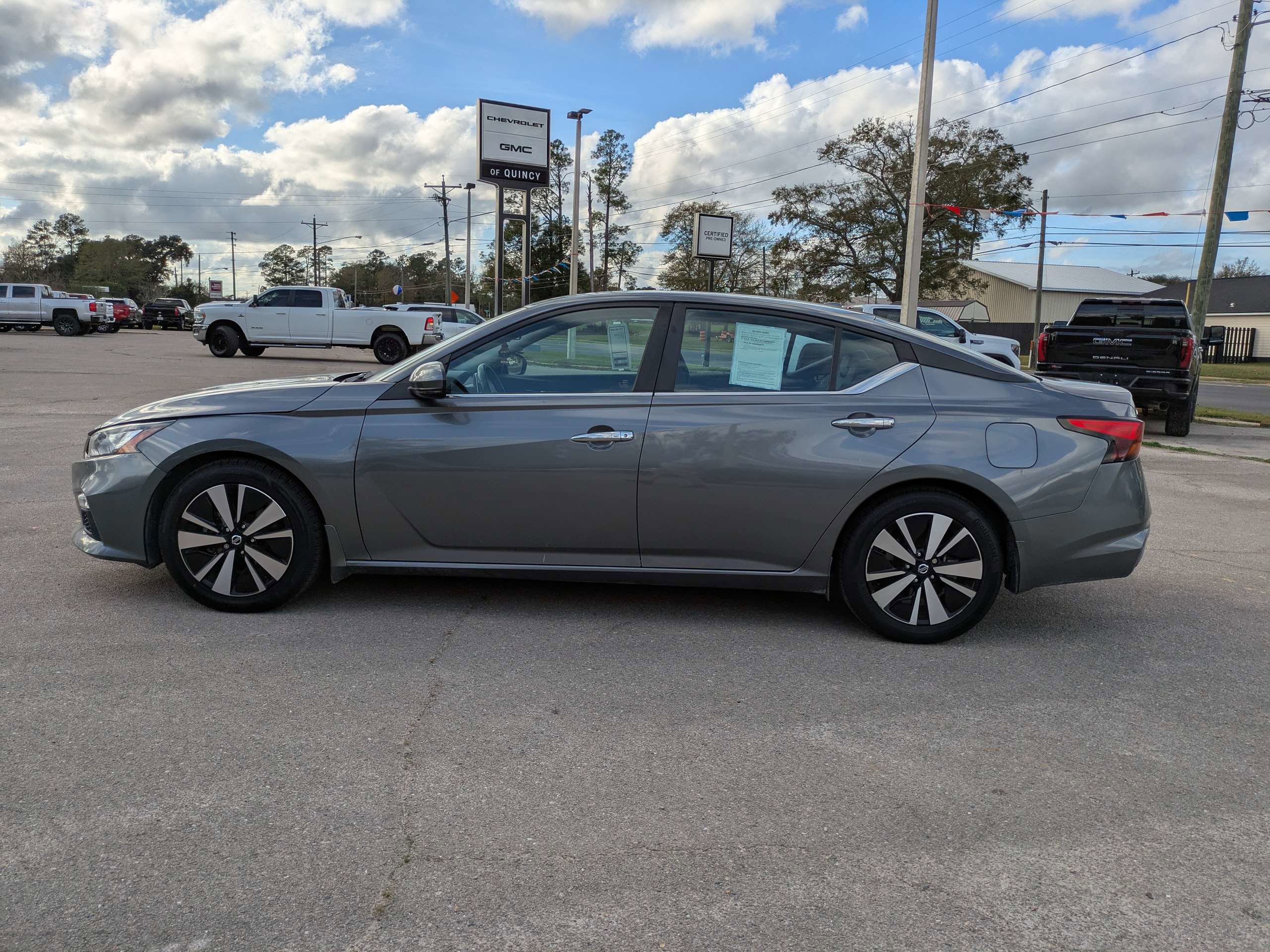 Used 2021 Nissan Altima 2.5 SV w/ SV Premium Package image 8