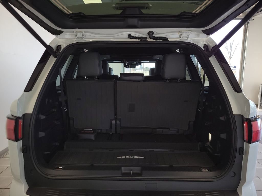 Used 2026 Toyota Sequoia Platinum AWD/4WD image 16
