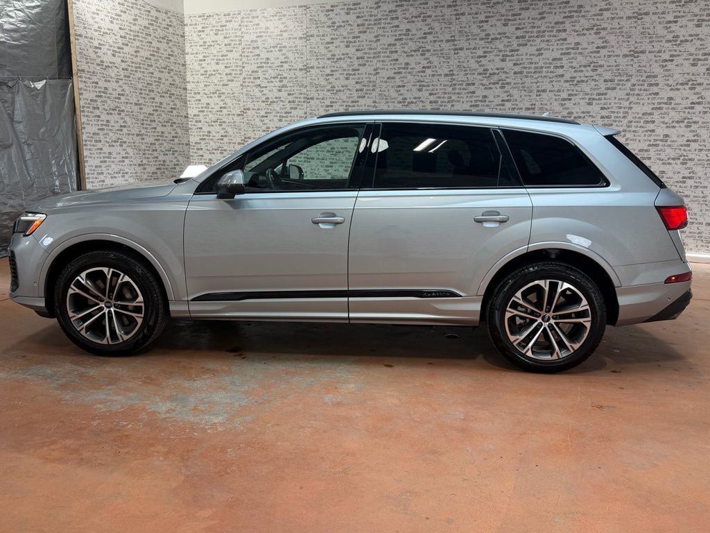 Used 2025 Audi Q7 2.0T Premium Plus w/ Premium Plus Package image 4