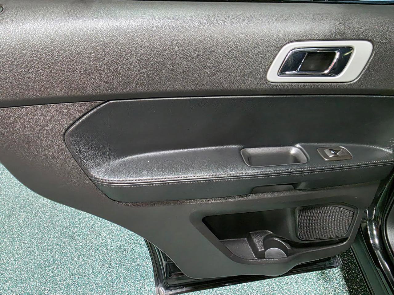 Used 2015 Ford Explorer Sport w/ Equipment Group 401A AWD/4WD image 20