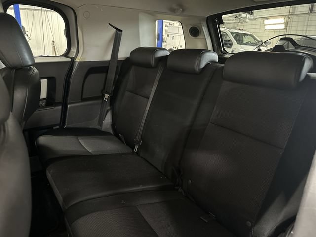 Used 2010 Toyota FJ Cruiser 4WD image 31