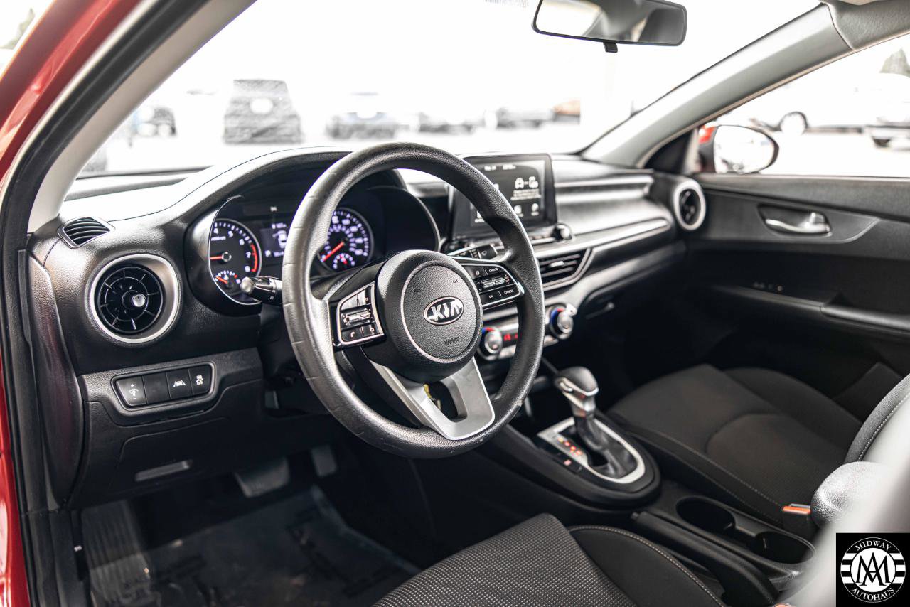 Used 2019 Kia Forte LXS image 9