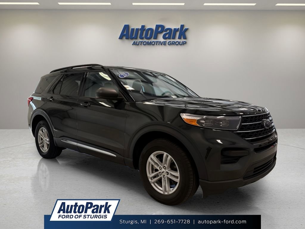 Used 2023 Ford Explorer XLT w/ Class IV Trailer Tow Package AWD/4WD image 1
