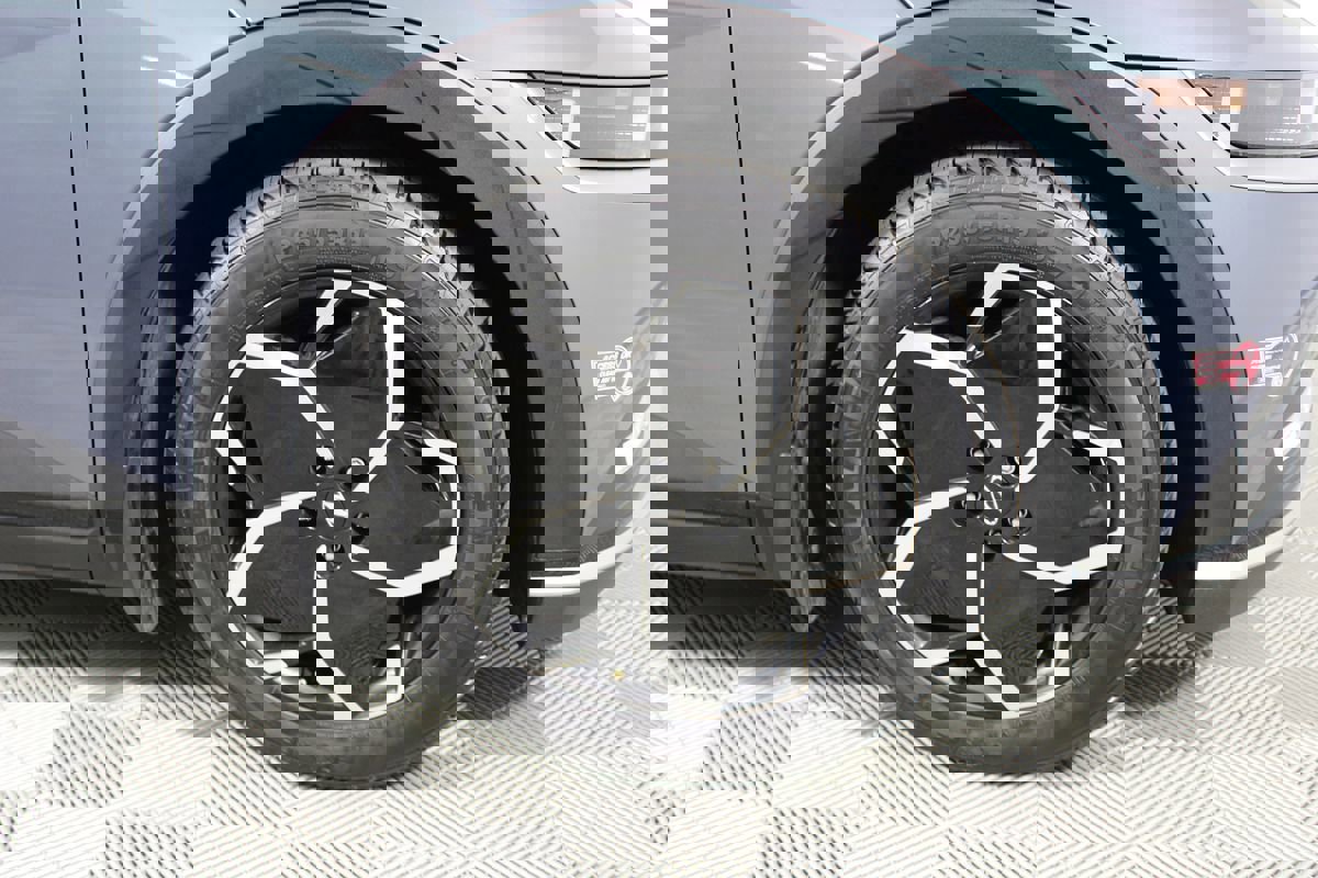 Used 2024 Hyundai Ioniq 5 SE image 29