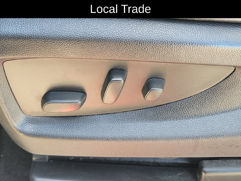Used 2018 Chevrolet Silverado 1500 LT w/ All Star Edition AWD/4WD image 7