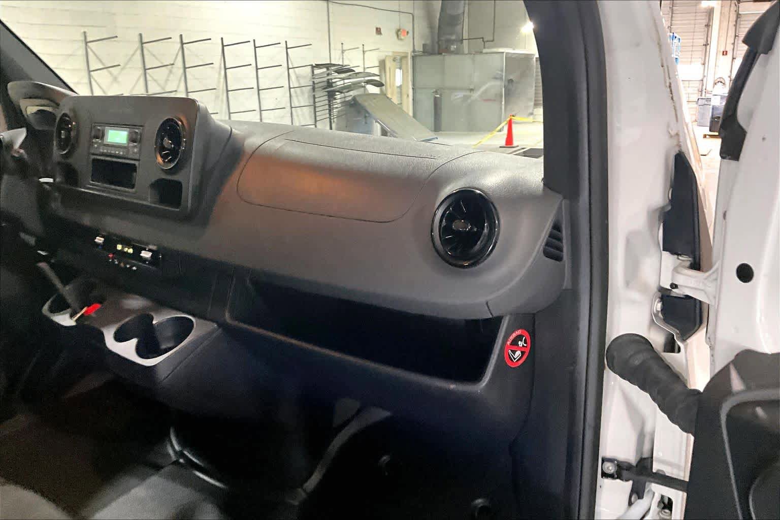 Used 2021 Mercedes-Benz Sprinter 2500 image 17