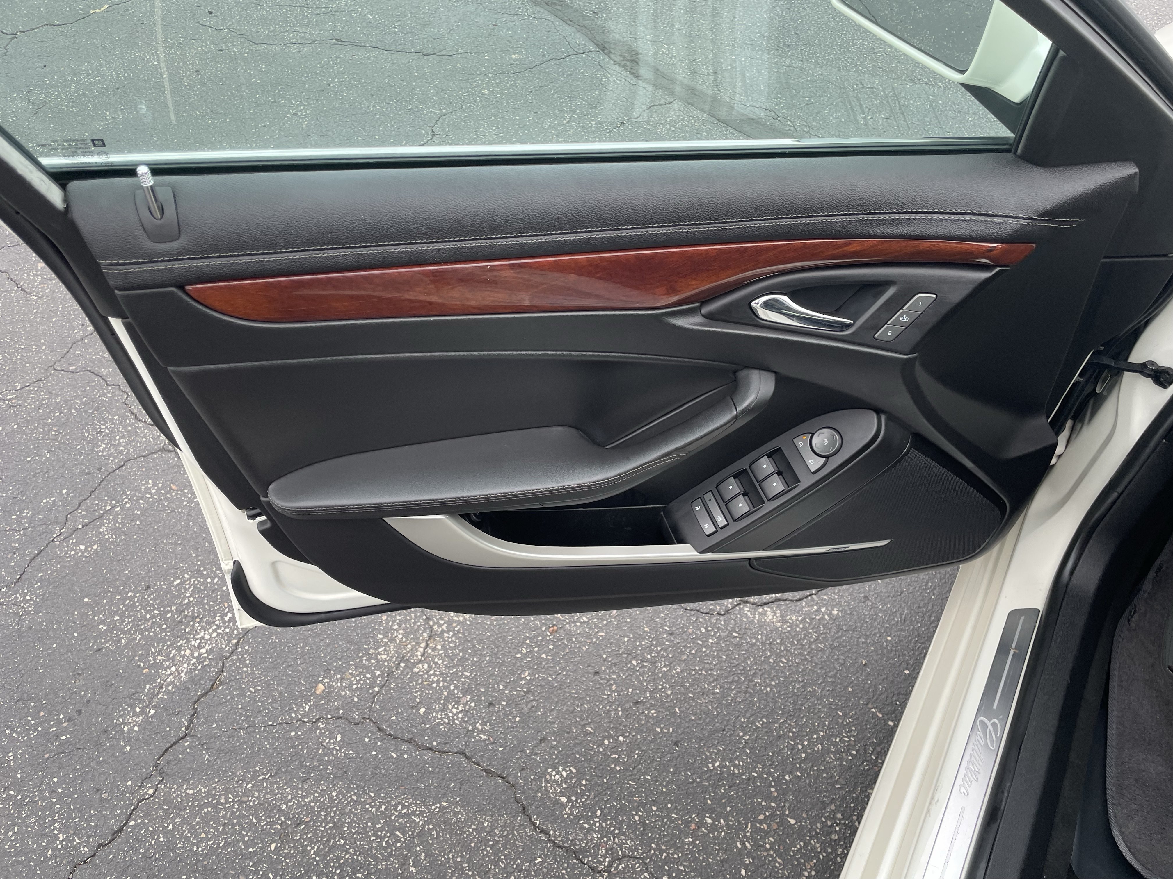 Used 2013 Cadillac CTS Luxury w/ Wood Trim Package AWD/4WD image 10