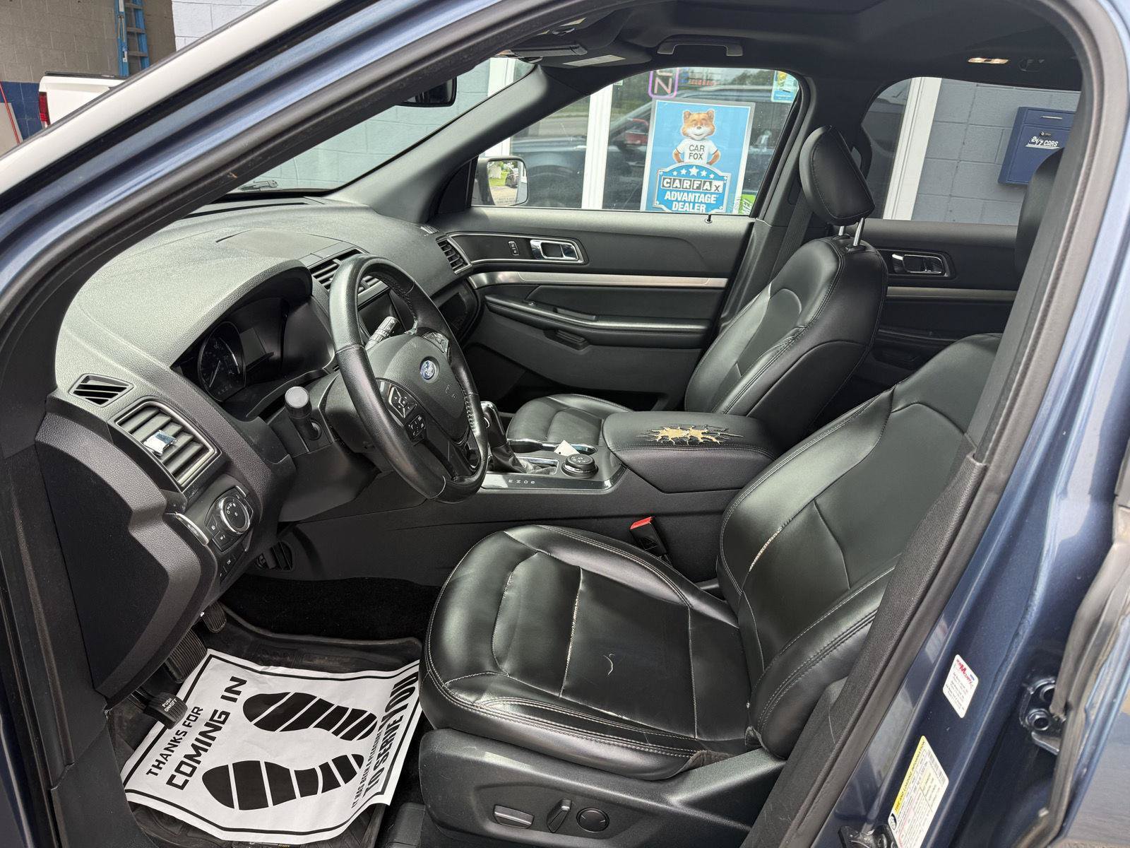 Used 2019 Ford Explorer XLT w/ Equipment Group 202A AWD/4WD image 9