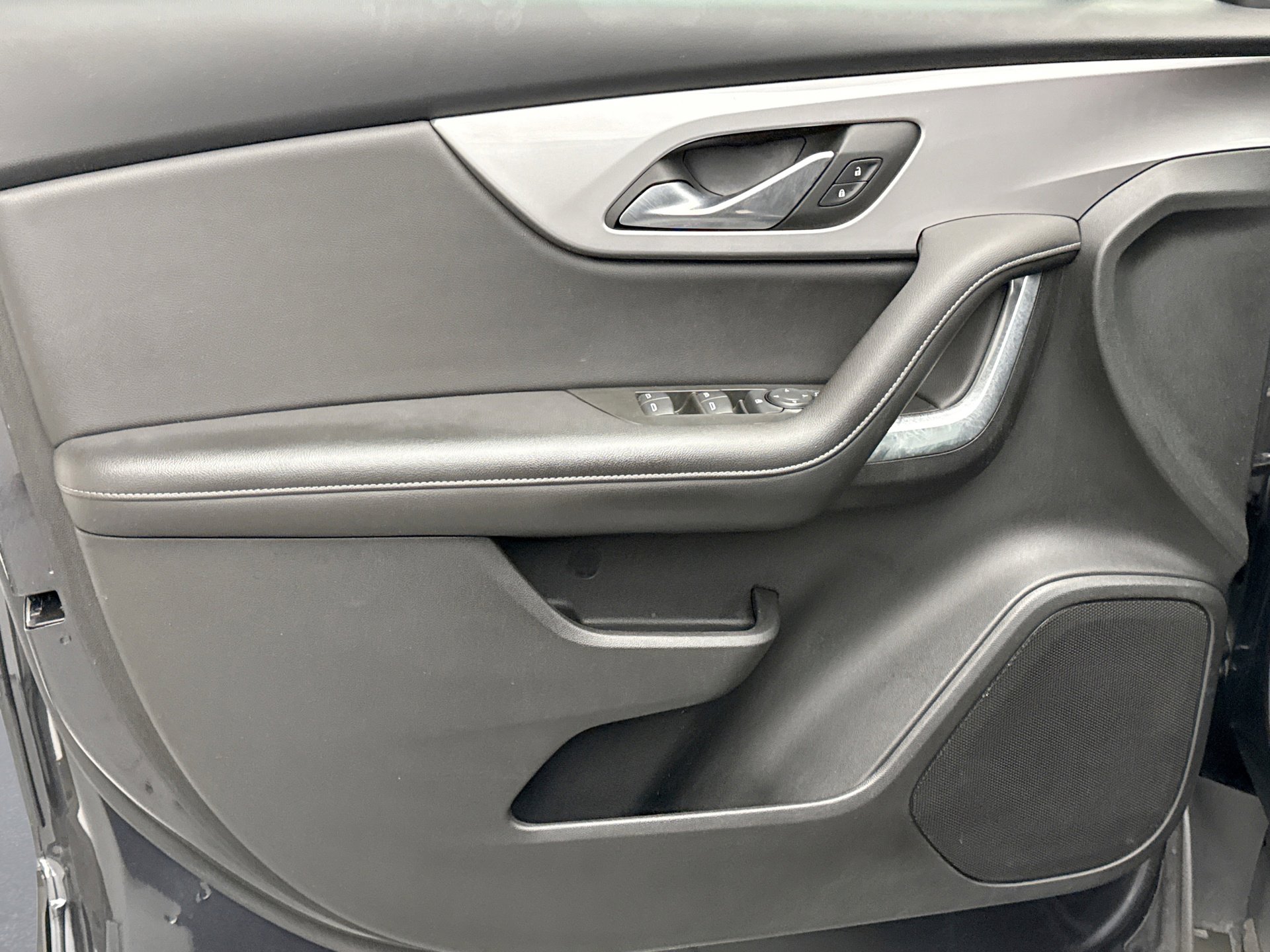 Used 2022 Chevrolet Blazer LT AWD/4WD image 9