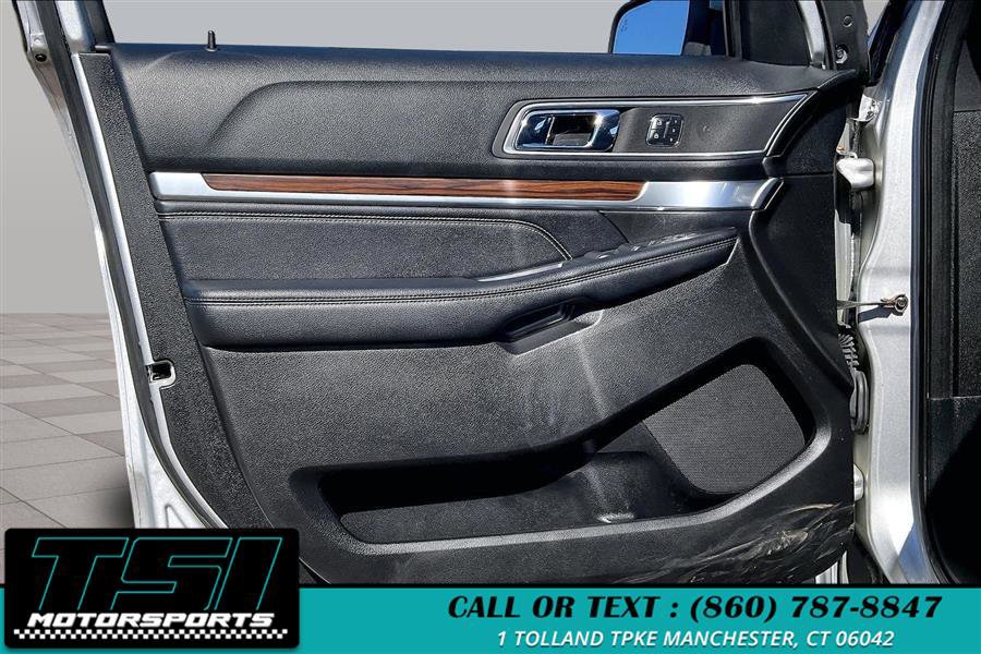 Used 2017 Ford Explorer Limited w/ Equipment Group 301A image 23