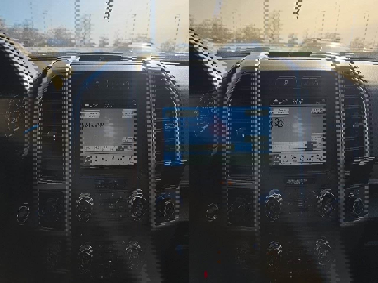 Used 2018 Ford F150 Lariat w/ Equipment Group 502A Luxury image 10