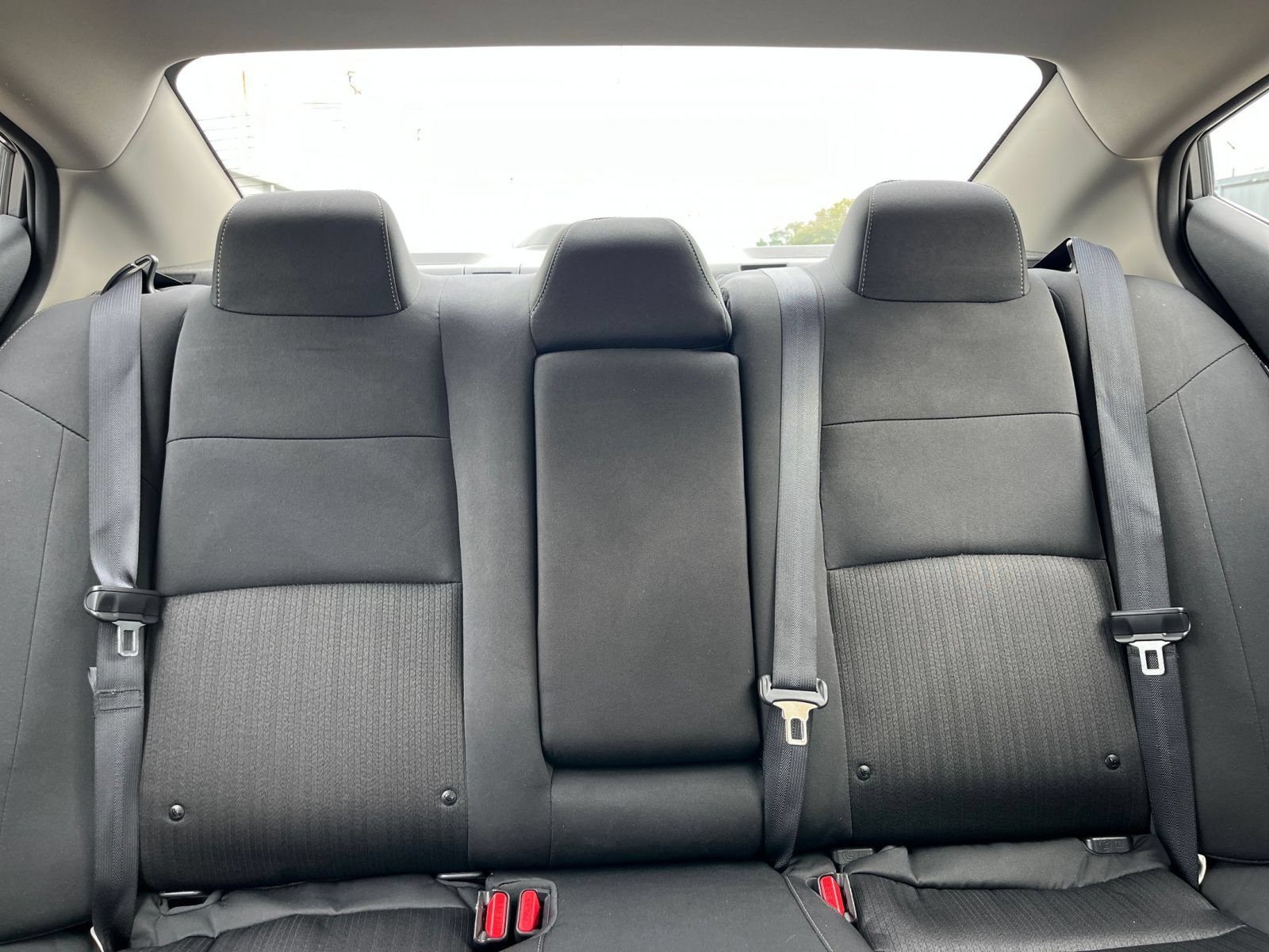 Used 2025 Nissan Altima 2.5 SV FWD image 38