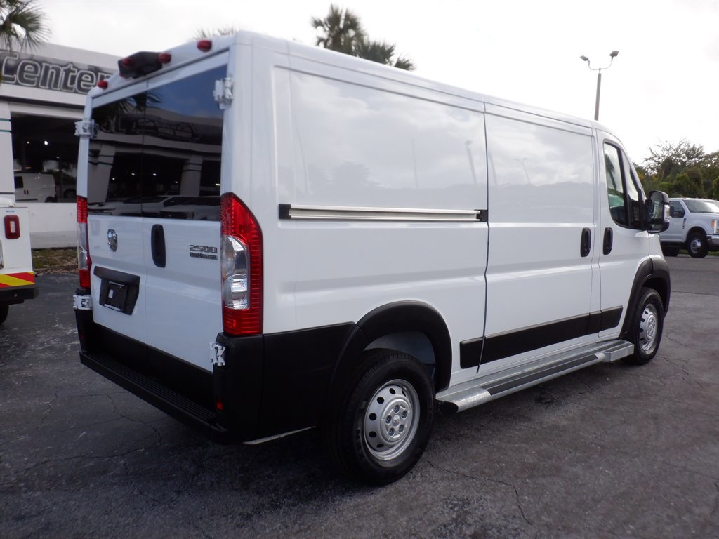 Used 2023 RAM ProMaster 2500 image 7