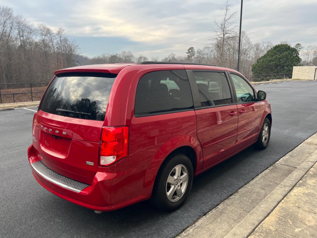 Used 2013 Dodge Grand Caravan SXT image 26