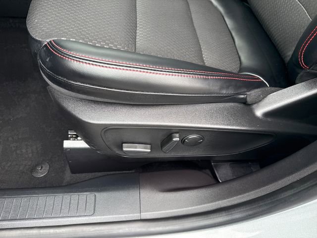 Used 2023 Ford Escape ST-Line w/ Tech Pack #1 AWD/4WD image 11