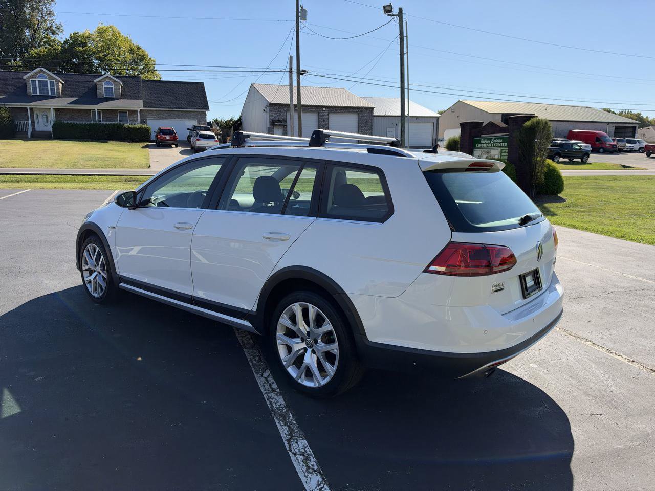 Used 2017 Volkswagen Golf Alltrack SEL AWD/4WD image 5