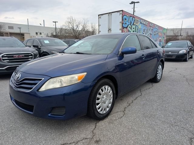 Used 2010 Toyota Camry image 3