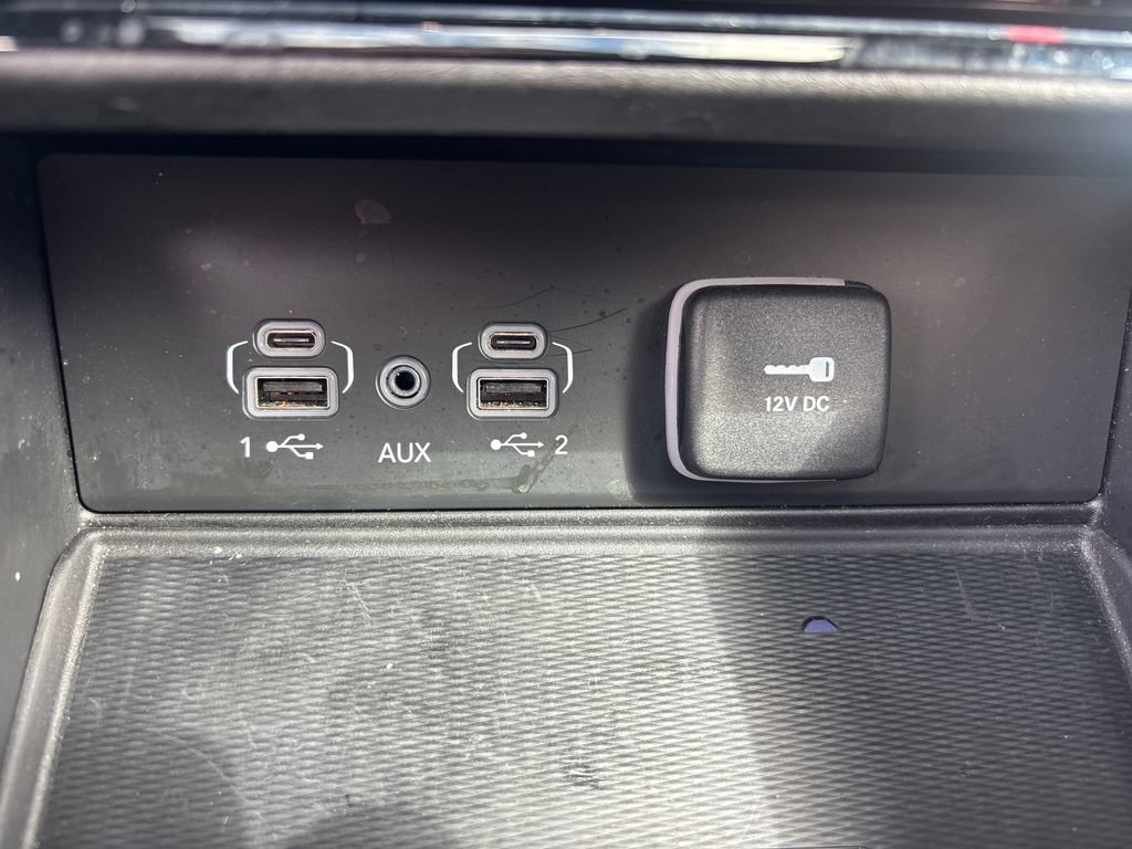 Used 2023 Jeep Grand Cherokee Altitude AWD/4WD image 34