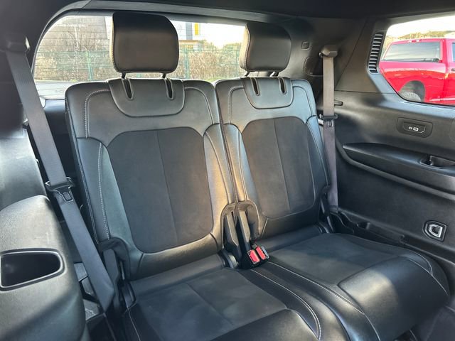 Used 2023 Jeep Grand Cherokee L Laredo image 16