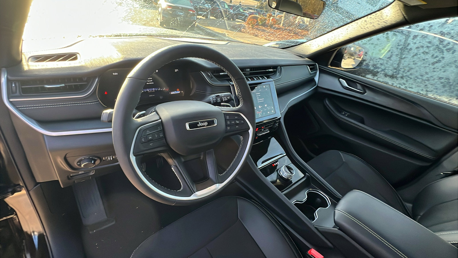 Used 2025 Jeep Grand Cherokee Altitude image 26