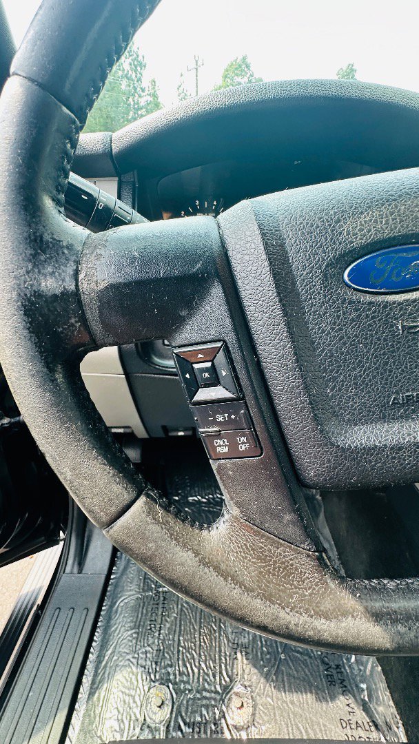 Used 2016 Ford Expedition XLT w/ Equipment Group 201A image 26