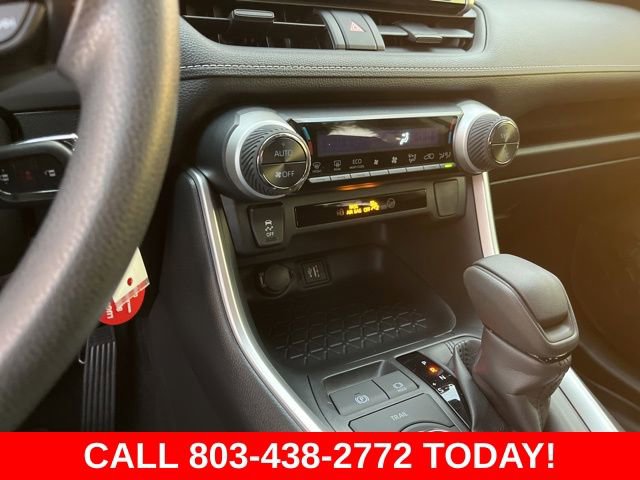 Used 2025 Toyota RAV4 LE image 22