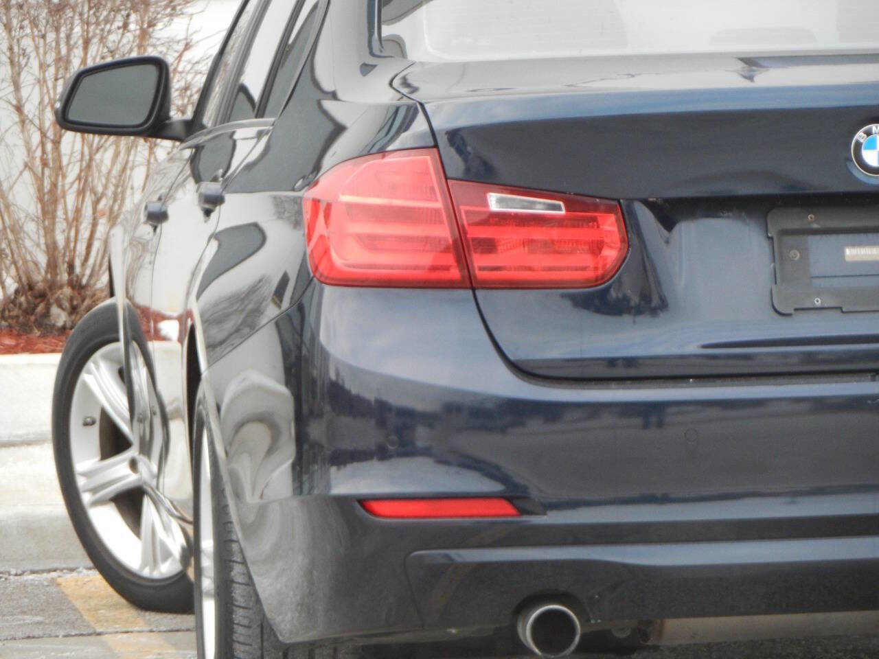 Used 2014 BMW 320i Sedan RWD image 1