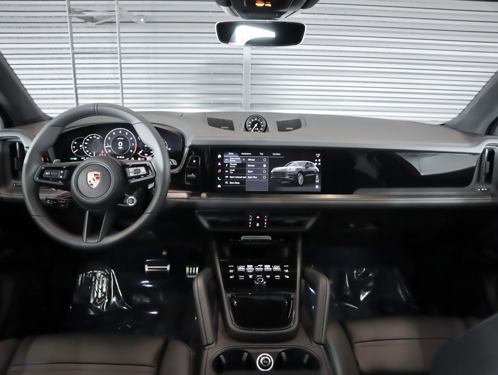 New 2026 Porsche Cayenne GTS image 14