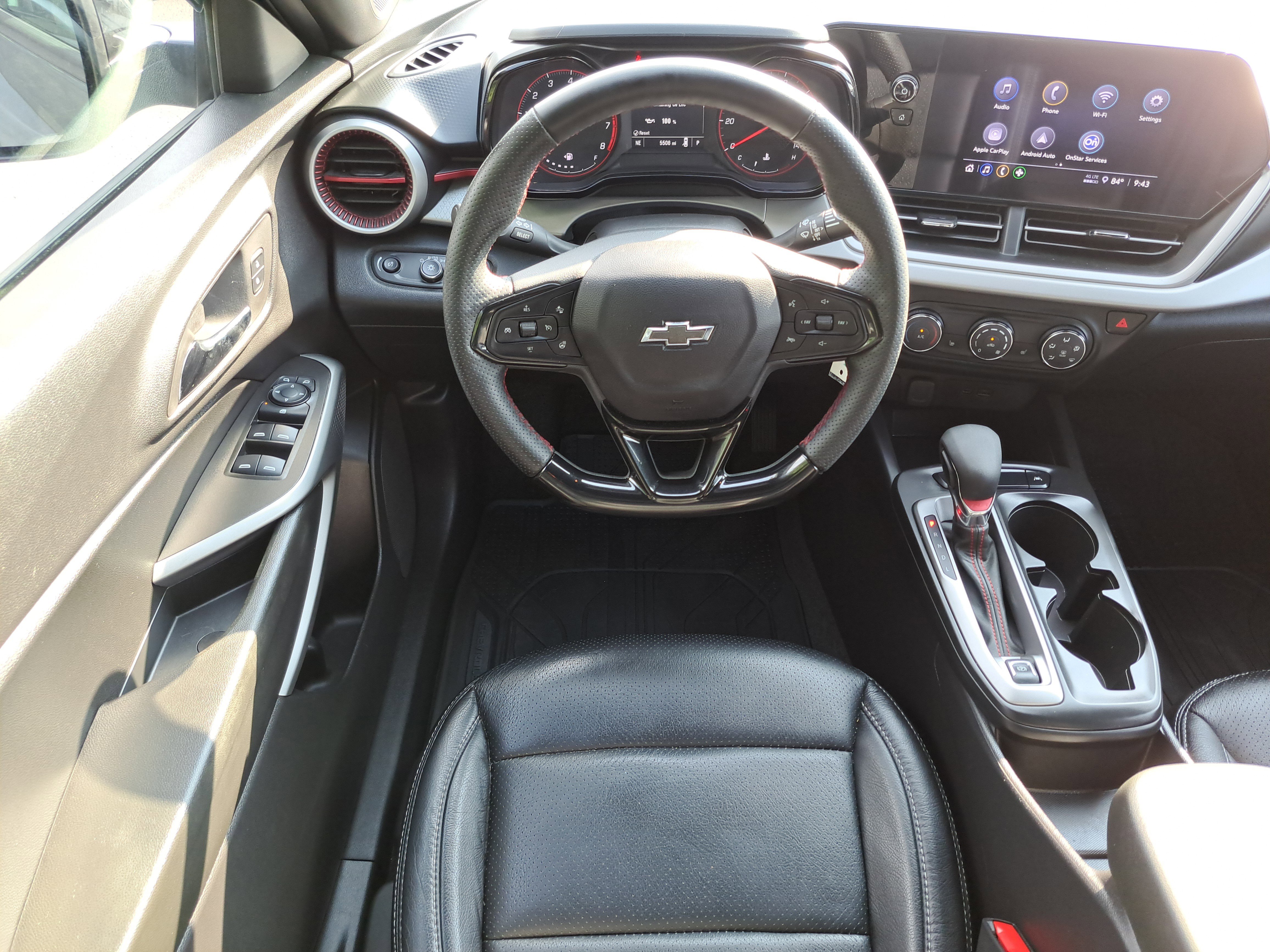 Used 2024 Chevrolet Trax RS w/ Sunroof Package image 9