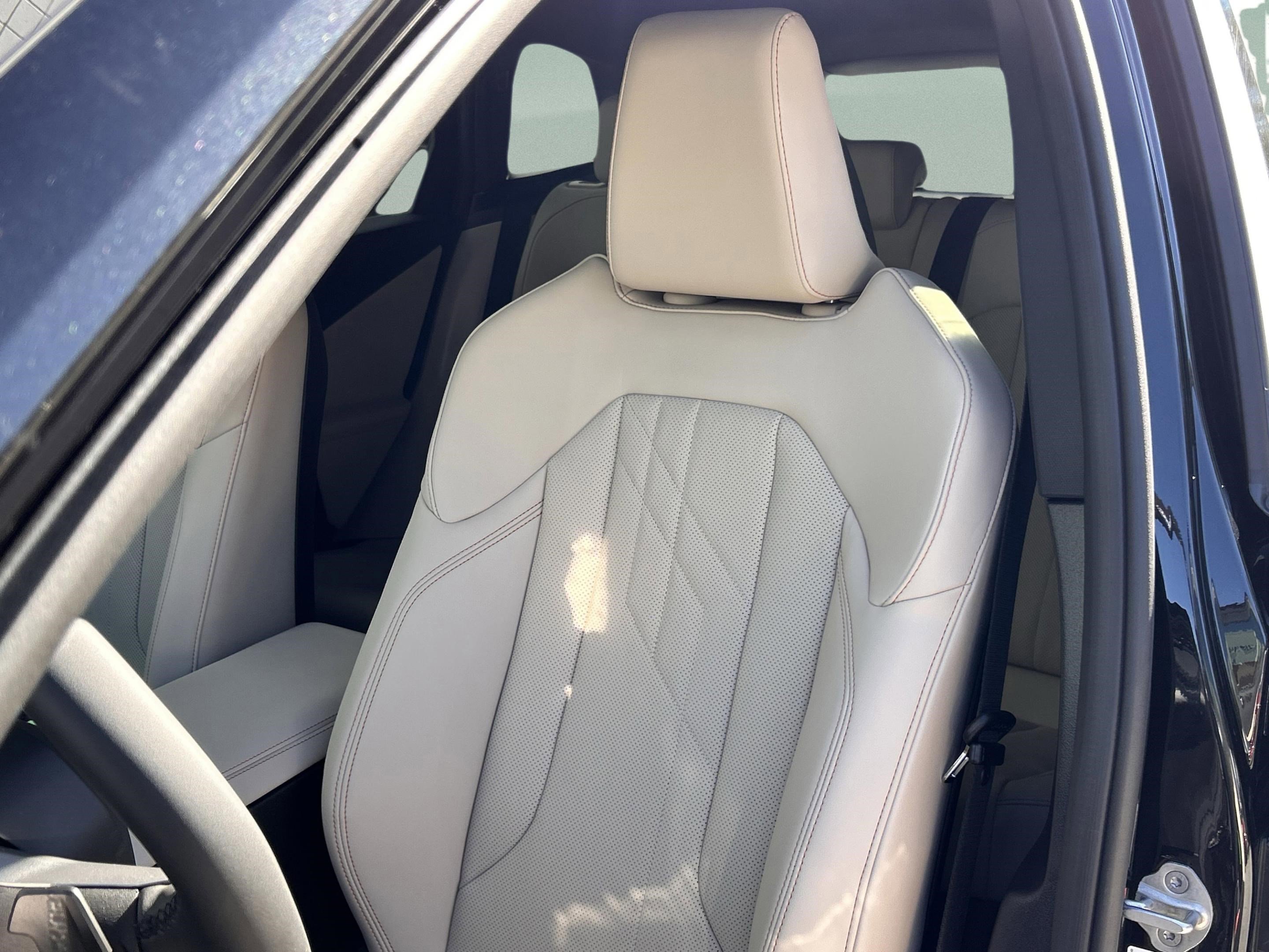 Used 2026 BMW X3 xDrive30 w/ Premium Package image 14