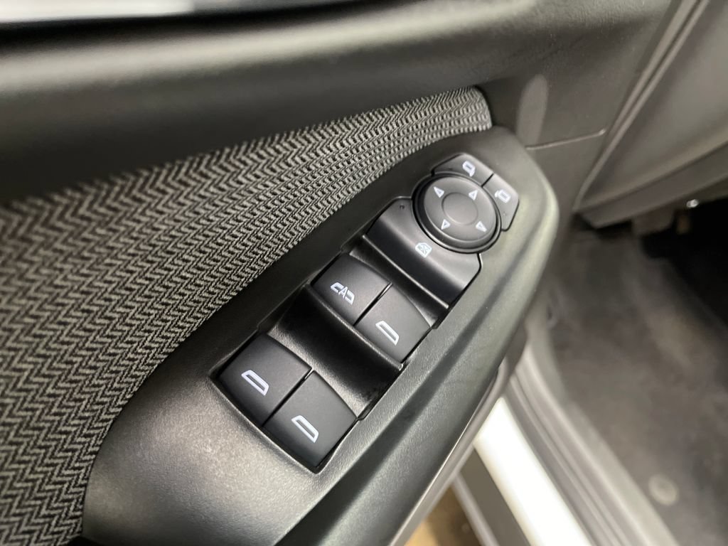 Used 2024 Chevrolet TrailBlazer LT w/ Convenience Package AWD/4WD image 16