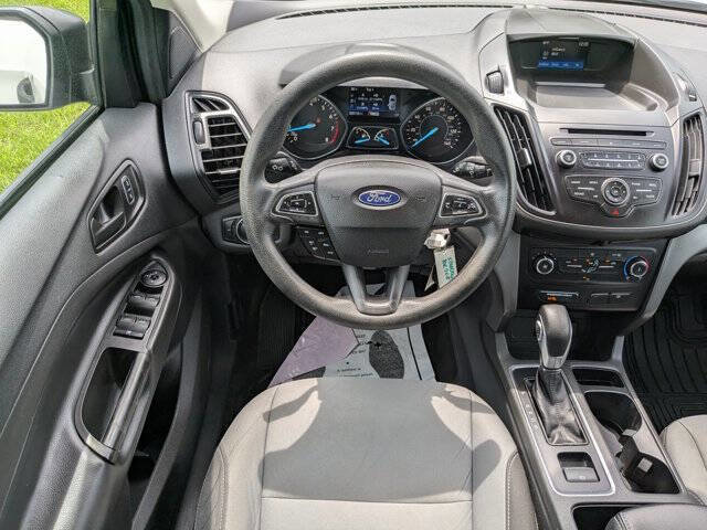 Used 2017 Ford Escape S image 29