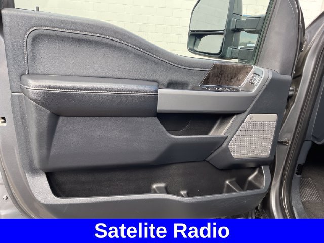 Used 2024 Ford F250 Lariat w/ Sport Appearance Package AWD/4WD image 10