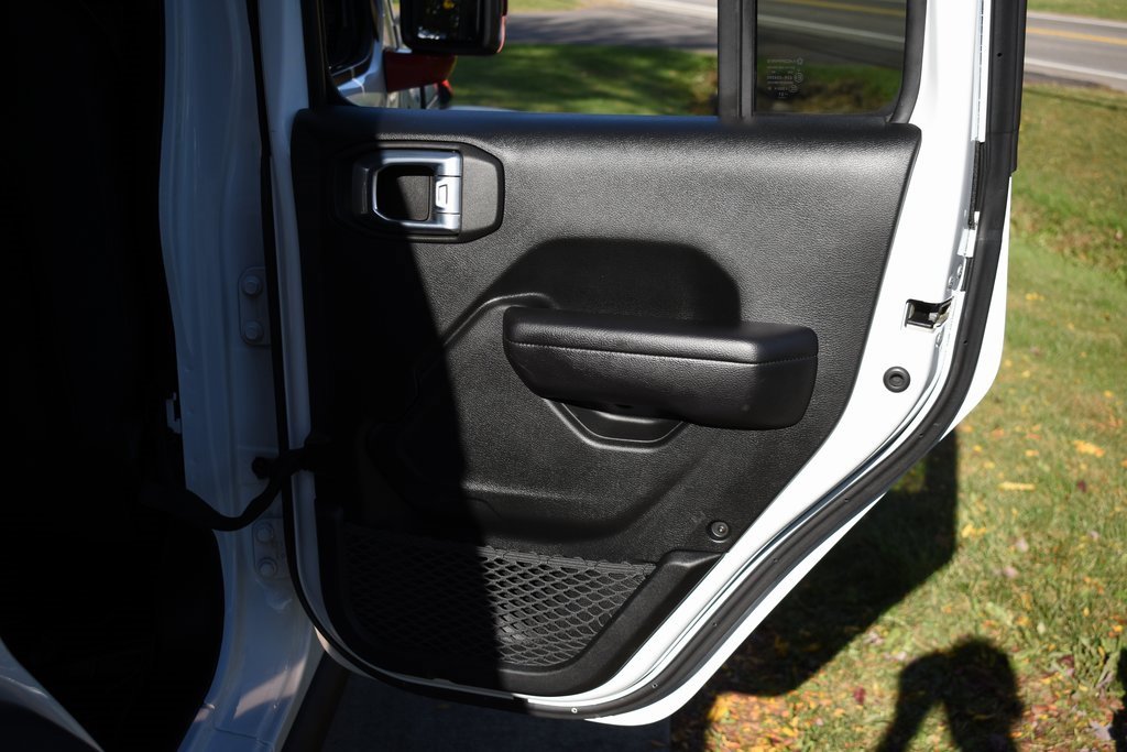 Used 2021 Jeep Wrangler Unlimited Sport image 31